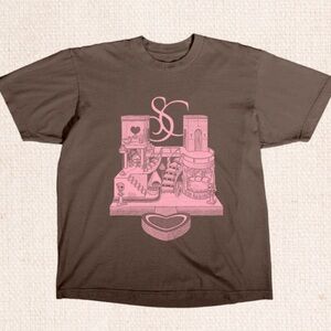 Sabrina Carpenter House Tour T-Shirt